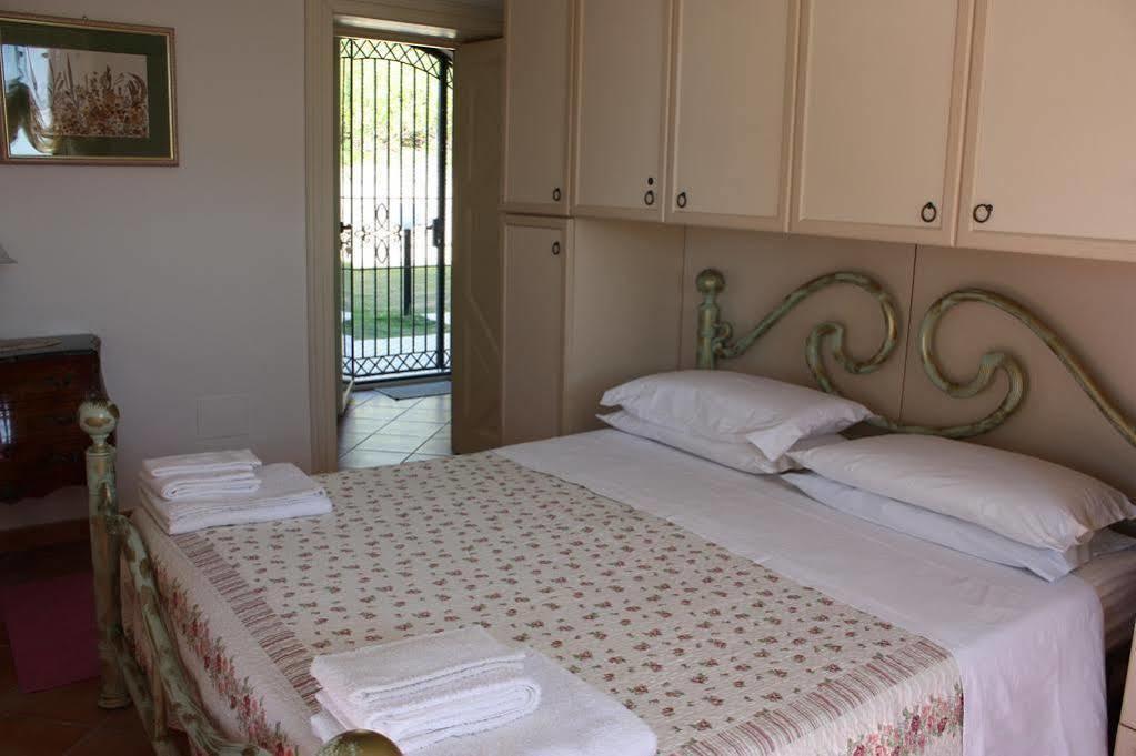 B&B Villa Floriana Торторето Экстерьер фото